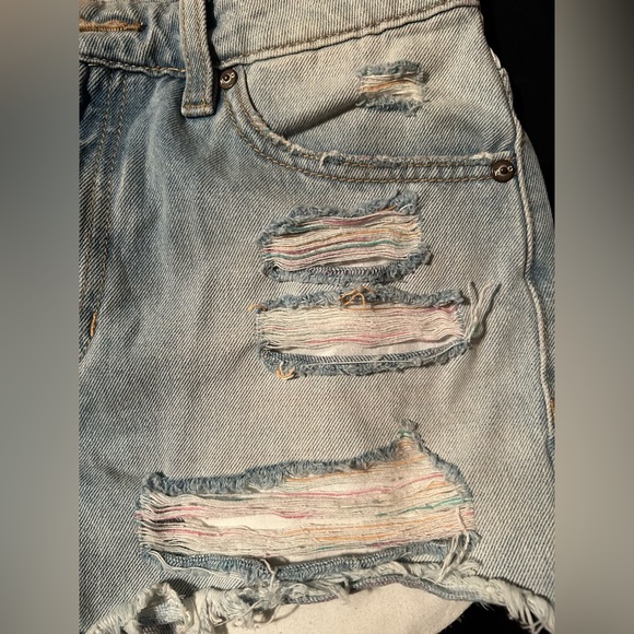 KanCan Distressed Denim Shorts - Picture 4 of 4